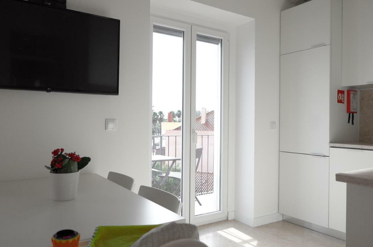 Ferienwohnung Ocean View Penthouse Paço de Arcos Exterior foto