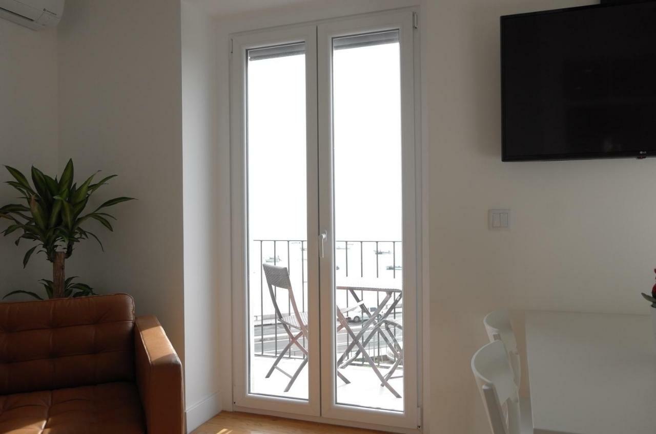 Ferienwohnung Ocean View Penthouse Paço de Arcos Exterior foto
