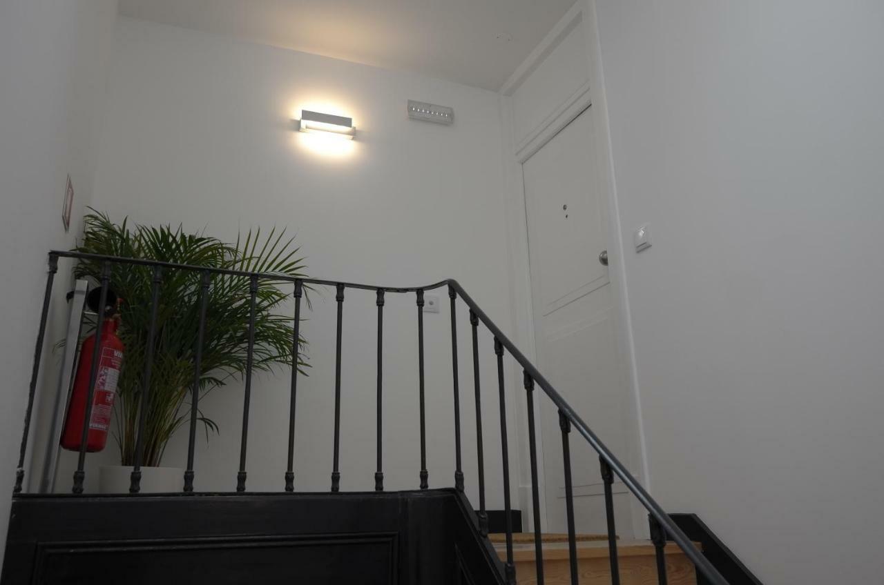 Ferienwohnung Ocean View Penthouse Paço de Arcos Exterior foto